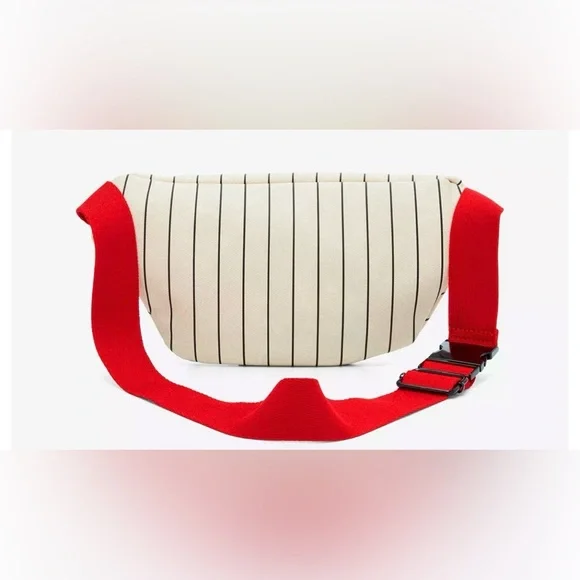 Peanuts Snoopy Baseball Belt Bag- NWT - Picture 3 of 4